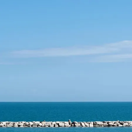 Stella Di Mare.
